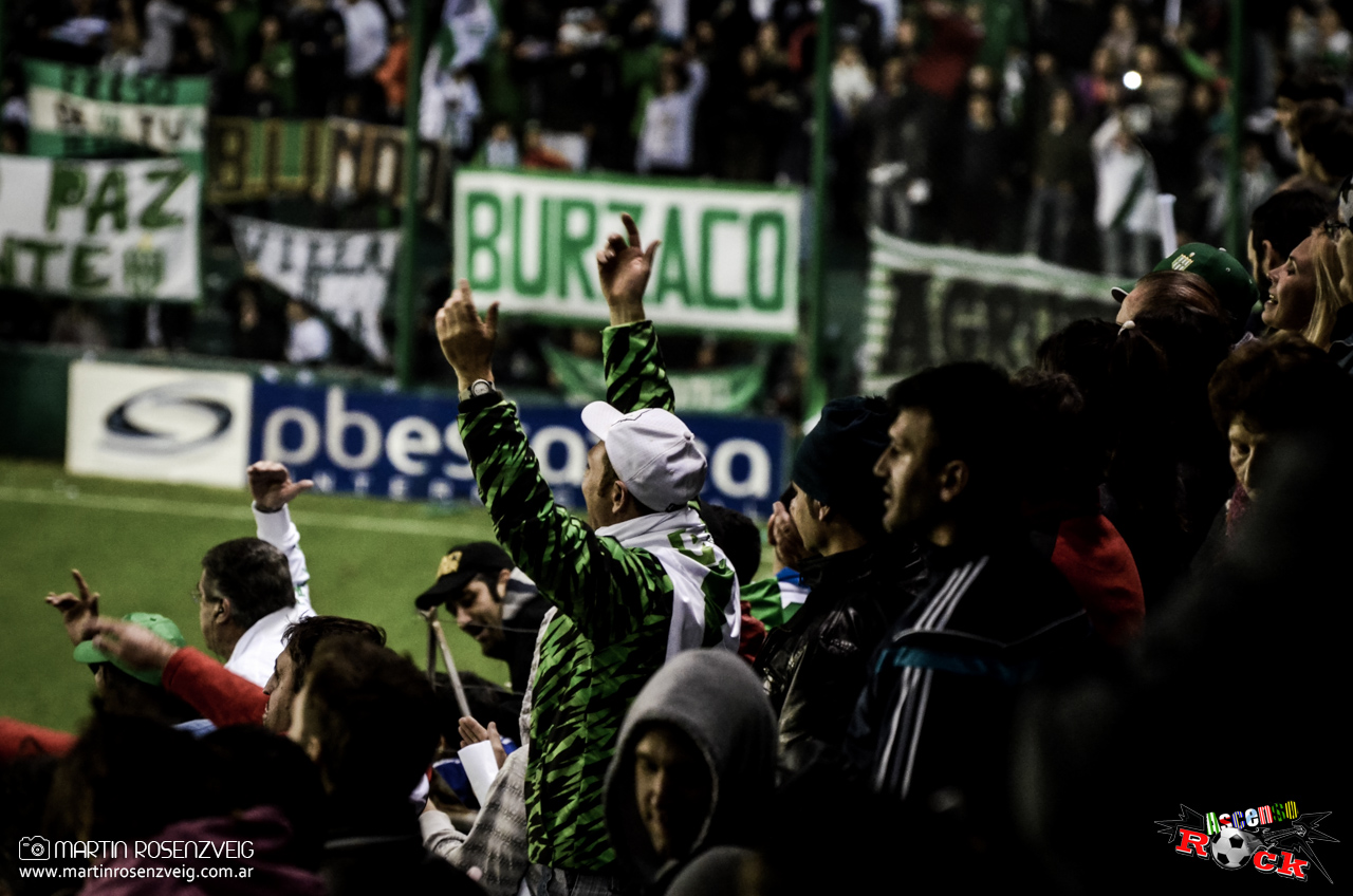 Nicolás Bertolo la empujó al gol y todo Banfield delira con el campeonato.