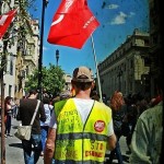 'Si no hay solución habrá revolución', aclamaron los manifestantes.